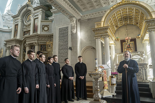 В школах Твери продолжаются «Разговоры о главном»