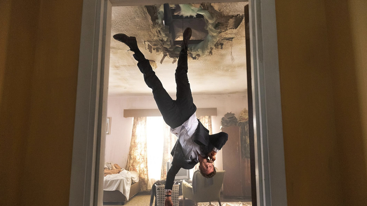 Кадр из фильма "Новокаин"