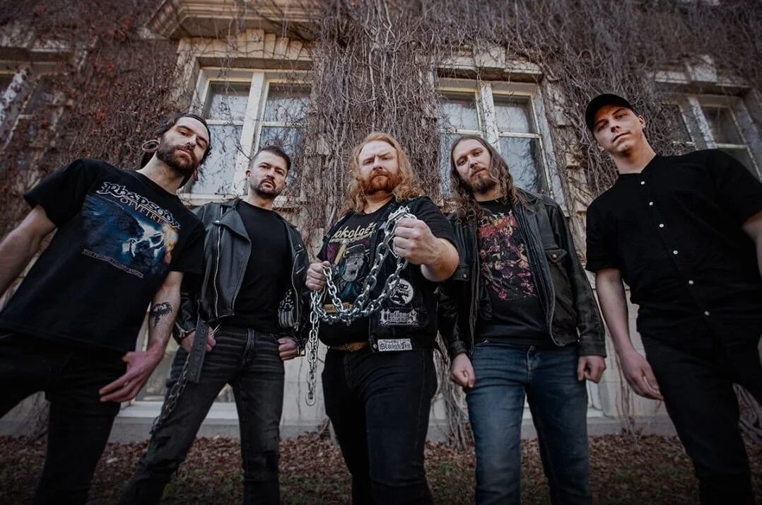 Группа"Tower Hill".Фото из открытого доступа.