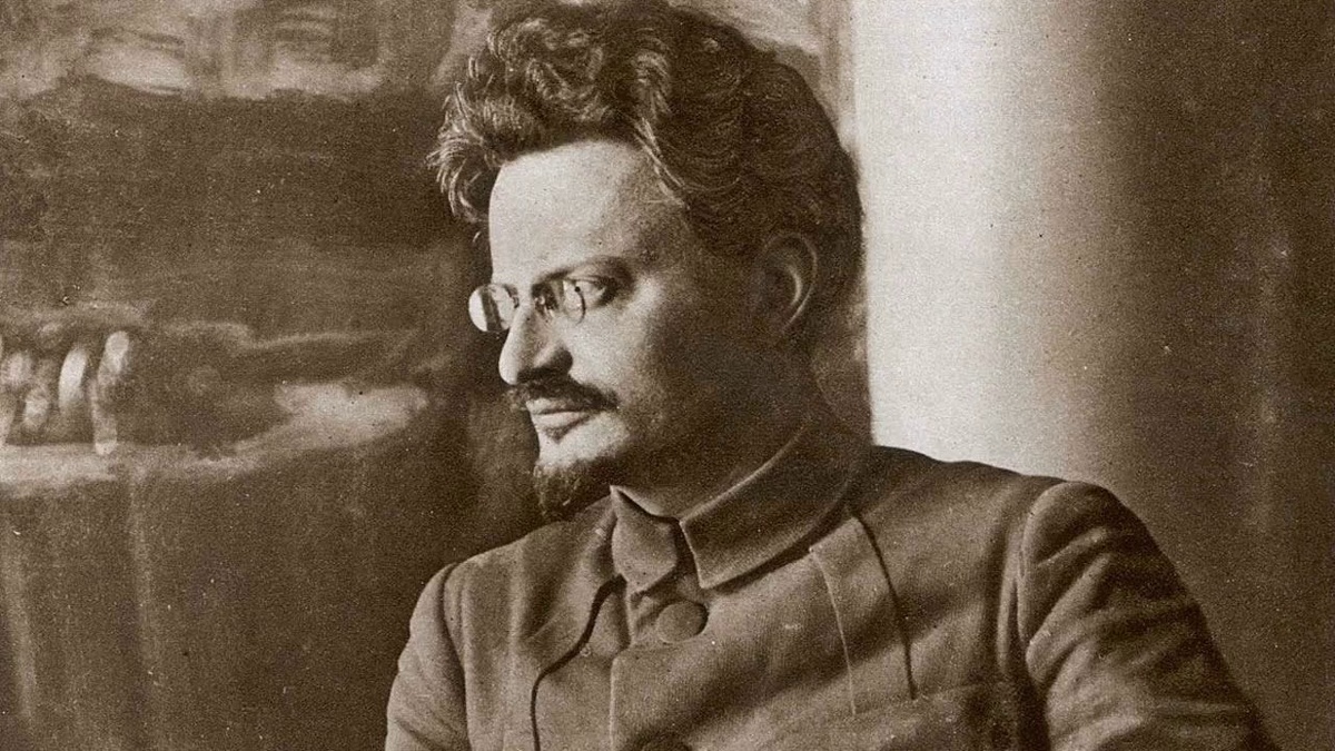 Лев Давидович Троцкий