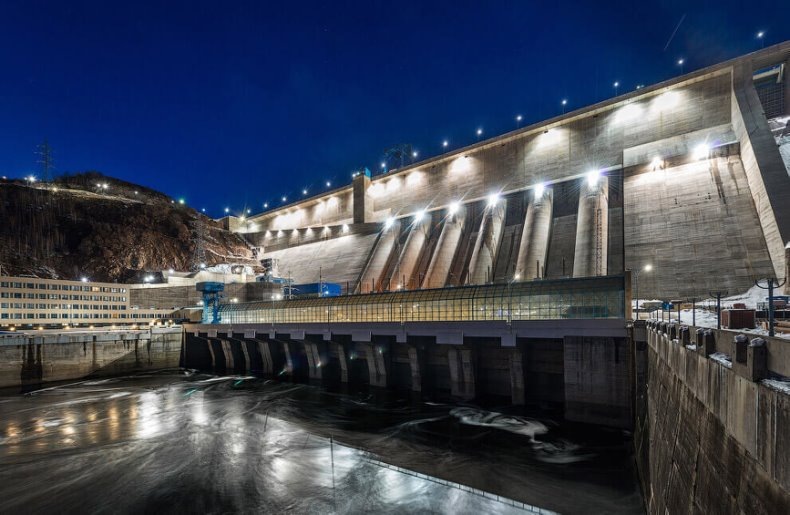 Гравитационная плотина Бурейской ГЭС