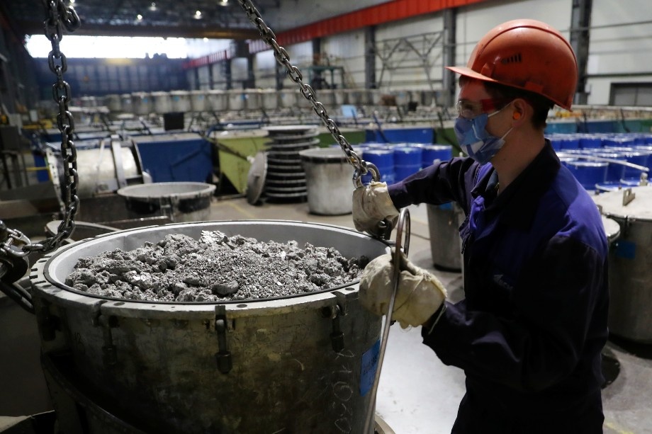 Промышленные компании отреагировали на повышение ставки ЦБ по-разному. | Фото: Донат Сорокин/ТАСС