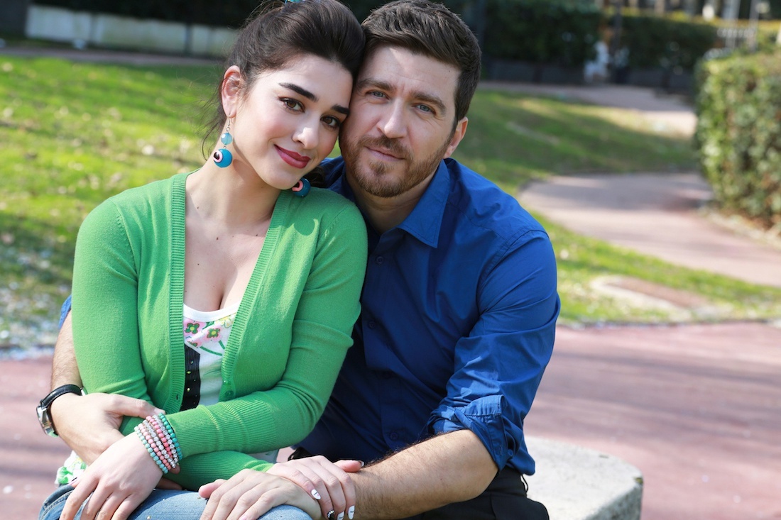 Симона Табаско и Алессандро Ройа в сериале "И настало всем счастье"