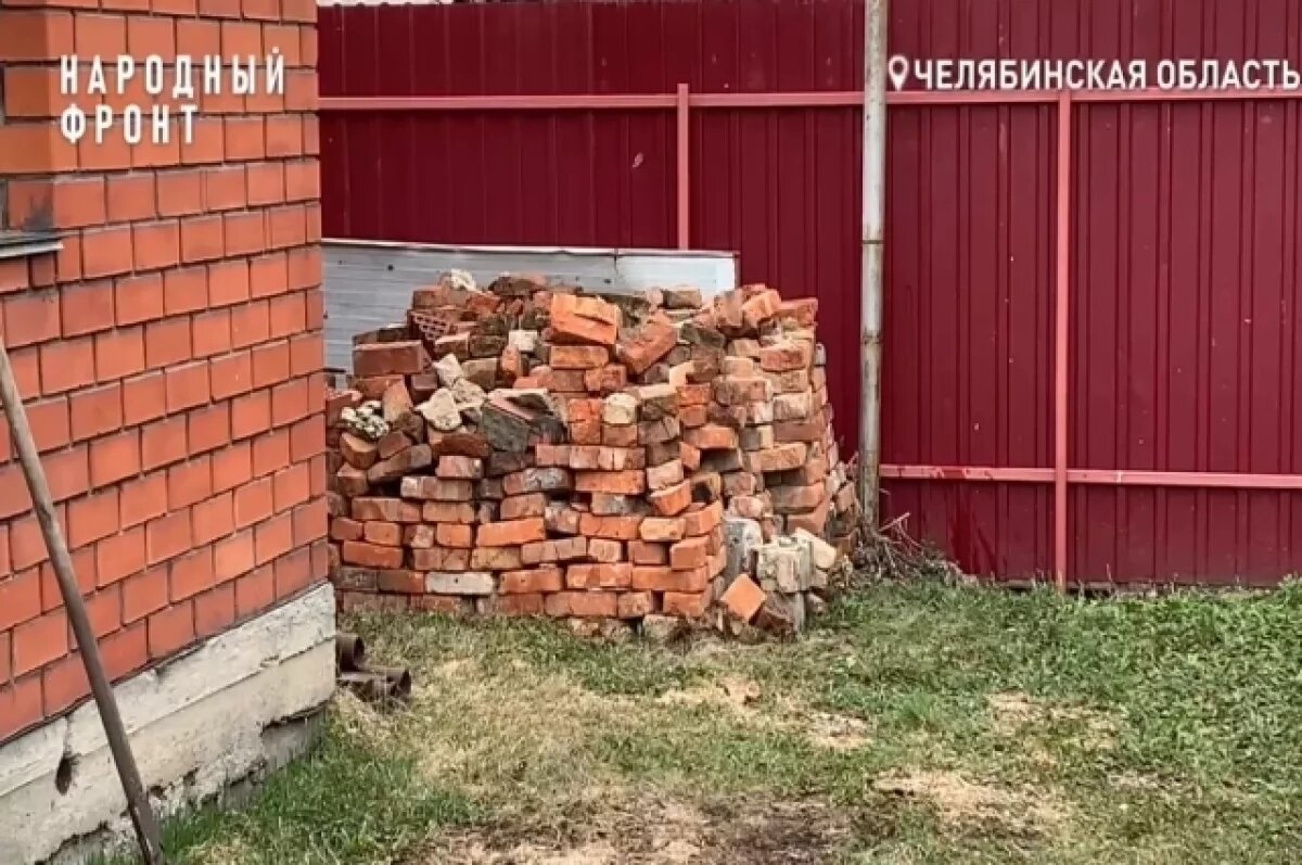    Пенсионерка из Копейска разобрала свой гараж ради ремонта городской дороги