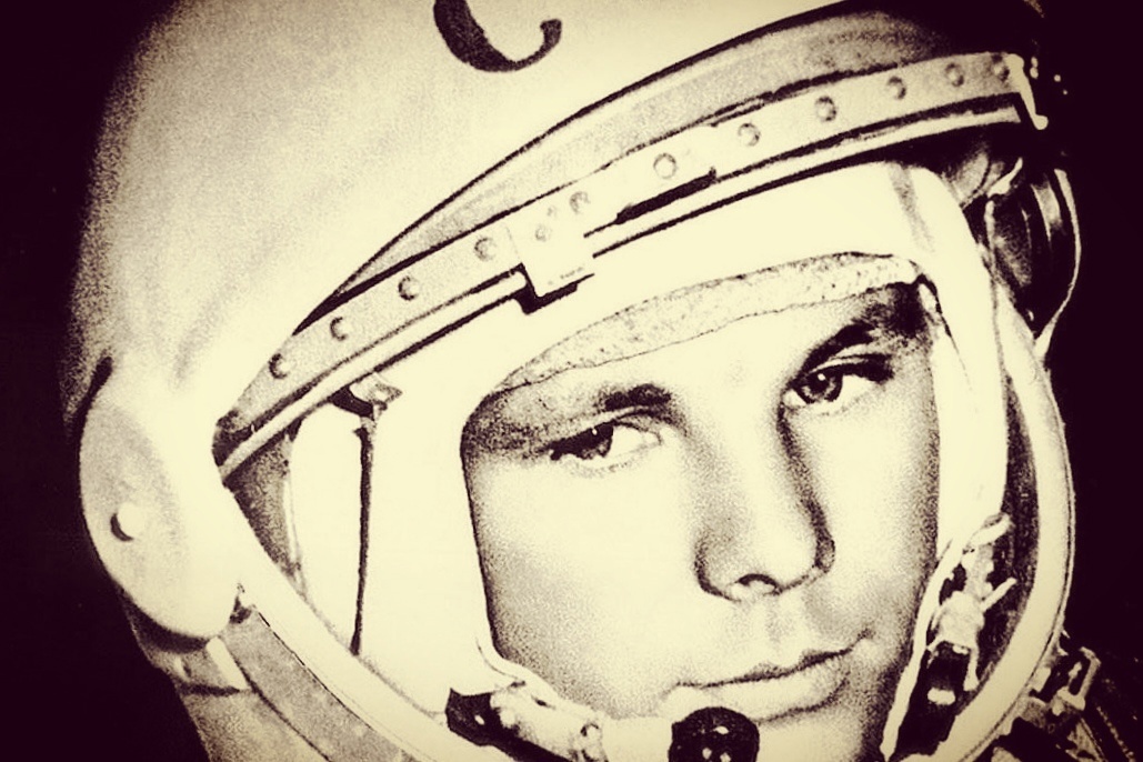 Юрий Алексеевич Гагарин (9 марта 1934 г. — 27 марта 1968 г.) — советский лётчик-космонавт, первый человек, совершивший полёт в космос 12 апреля 1961 года, Герой Советского Союза.