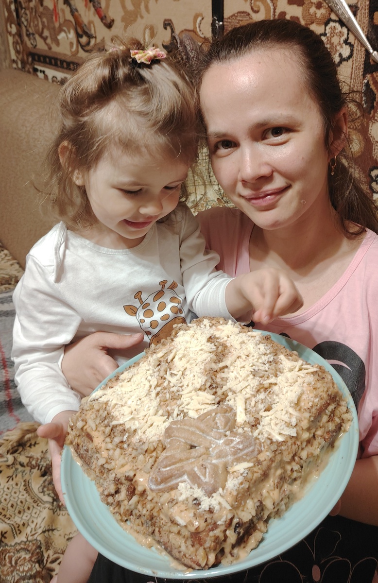 Домашнее фото с тортиком