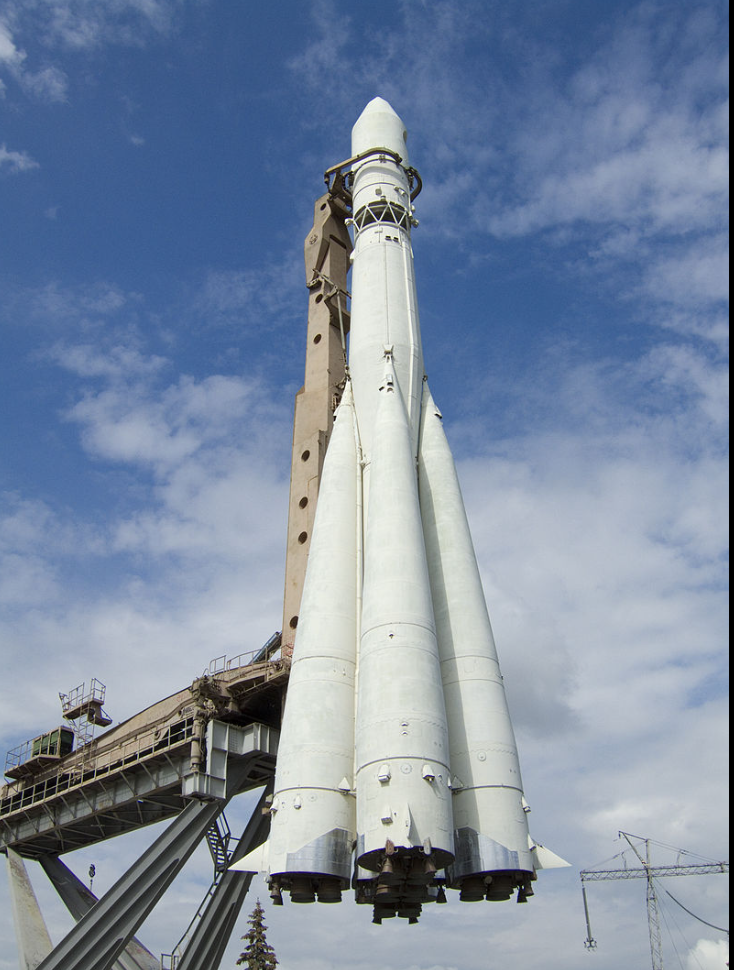 Копия ракеты Восток на ВДНХ