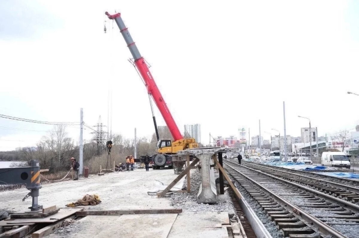    Движение трамваев по «минаевскому» мосту восстановят через неделю