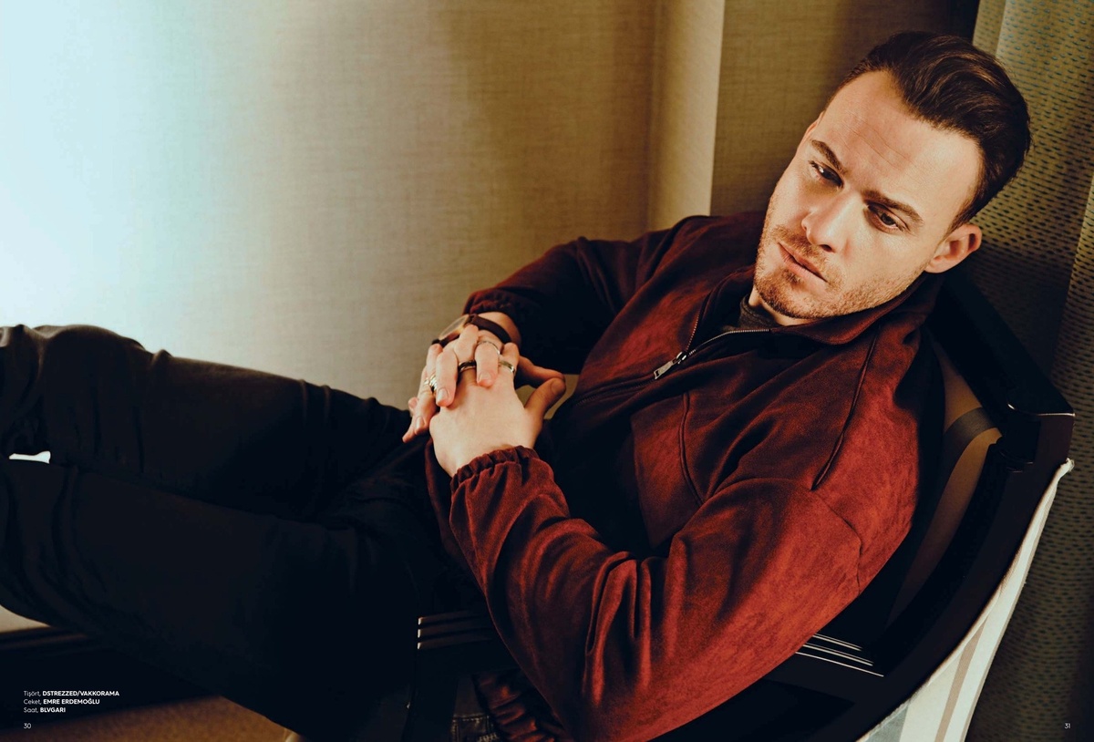 турецкий актер Керем Бюрсин