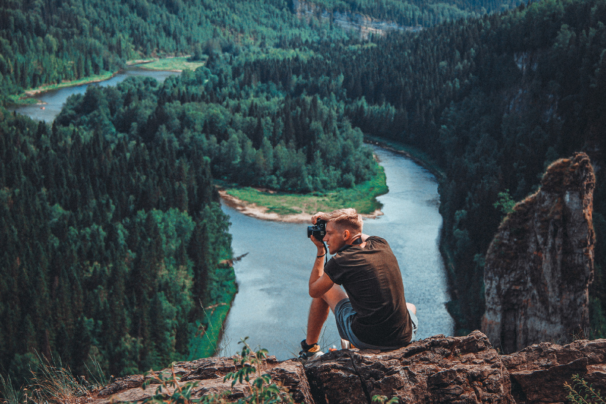 На камеры я, конечно, тоже снимал. Но остановил свой выбор на смартфоне