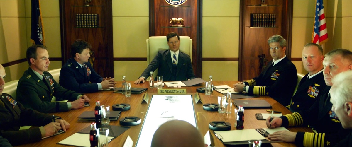 Джон Кеннеди не против конфликта атомных подлодок. Кадр из к/ф «Северный полюс».