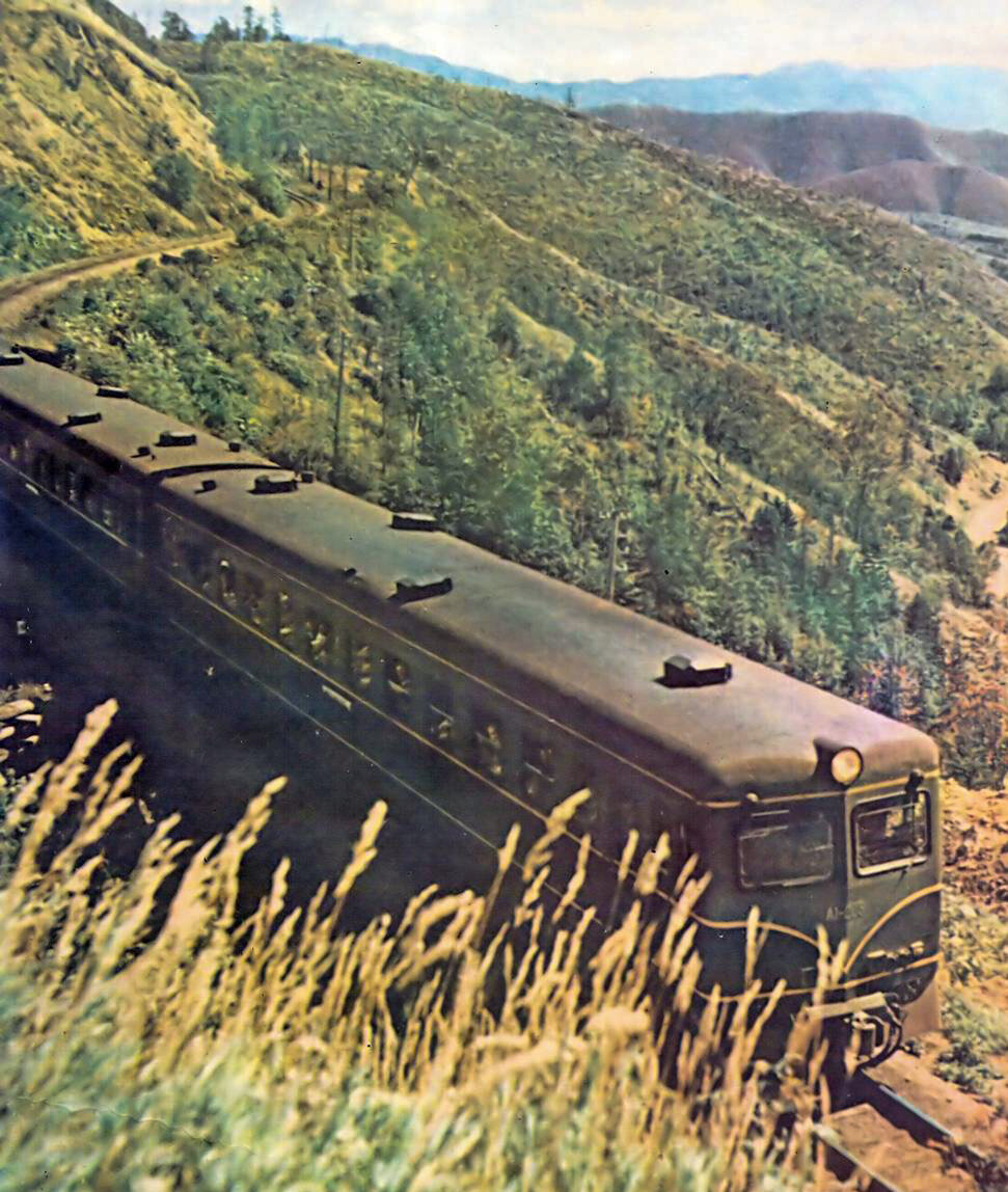 Дизель поезд А1-003 на маршруте