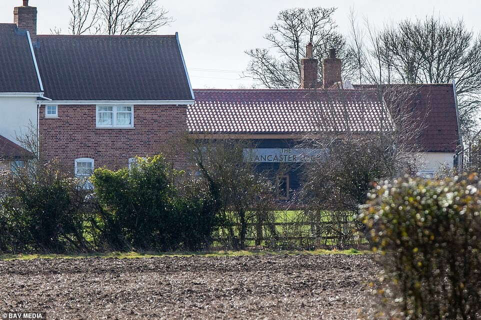 Паб во дворе Эда. 