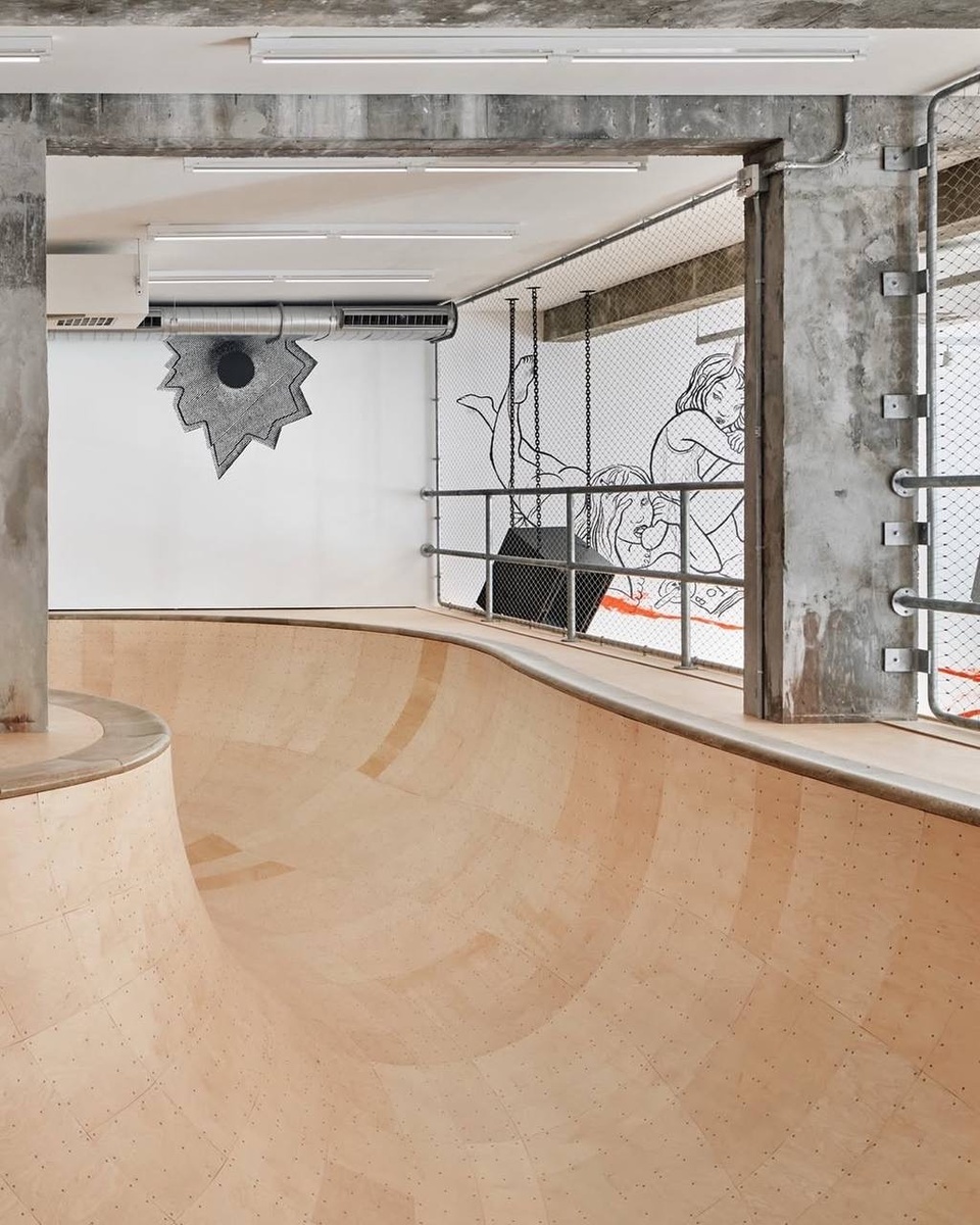 Supreme открывает новый магазин в Майами»  