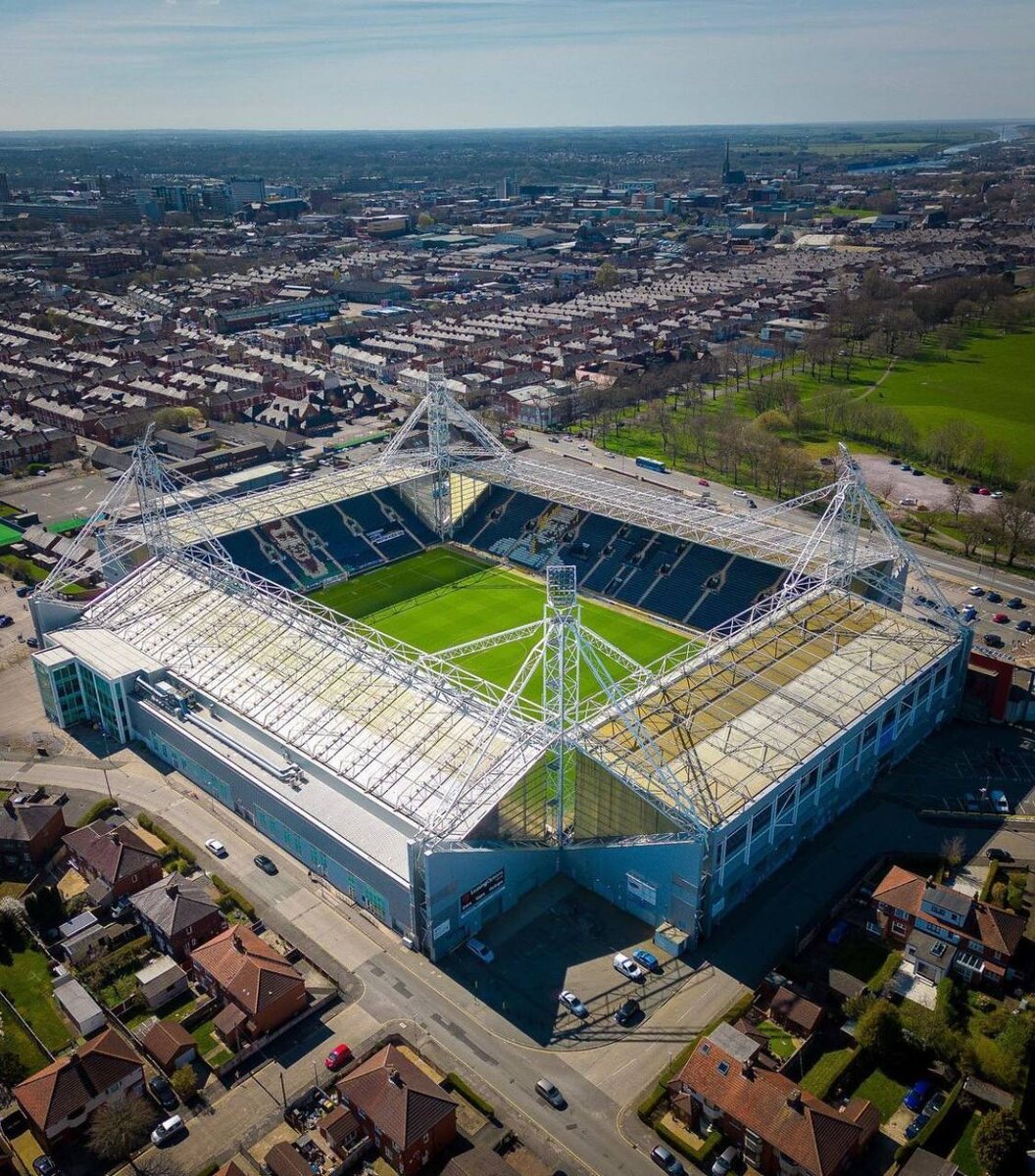 Стадион "Дипдейл"