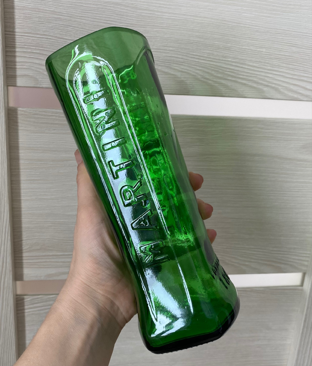 Красивый, изумрудный цвет 