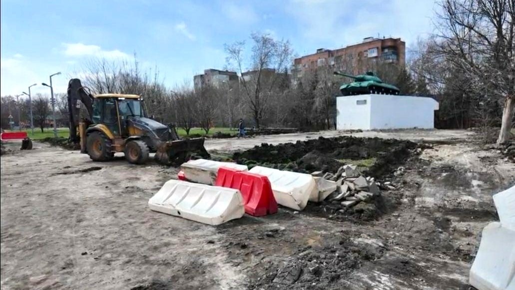    На Аллее Победы в Макеевке разместят портреты Героев