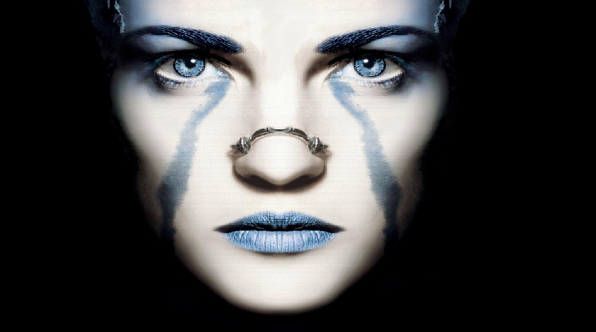 Кадр из фильма «Бессмертные: война миров» (2004)