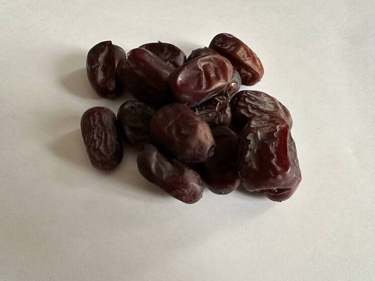     Финики заряжают энергией, потому что богаты медью, железом, магнием, калием, кальцием. Фото: Архив МК в Великом Новгороде