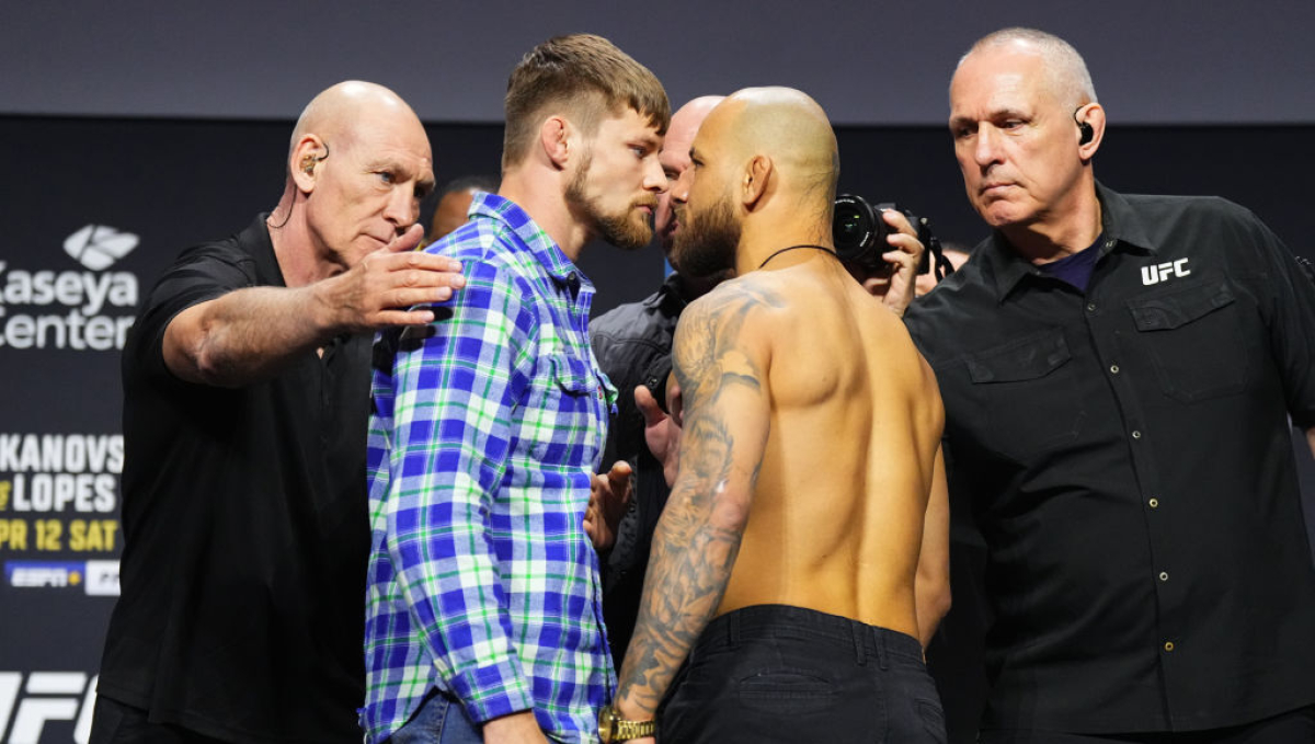 Батя говорит сыну: Дыхни