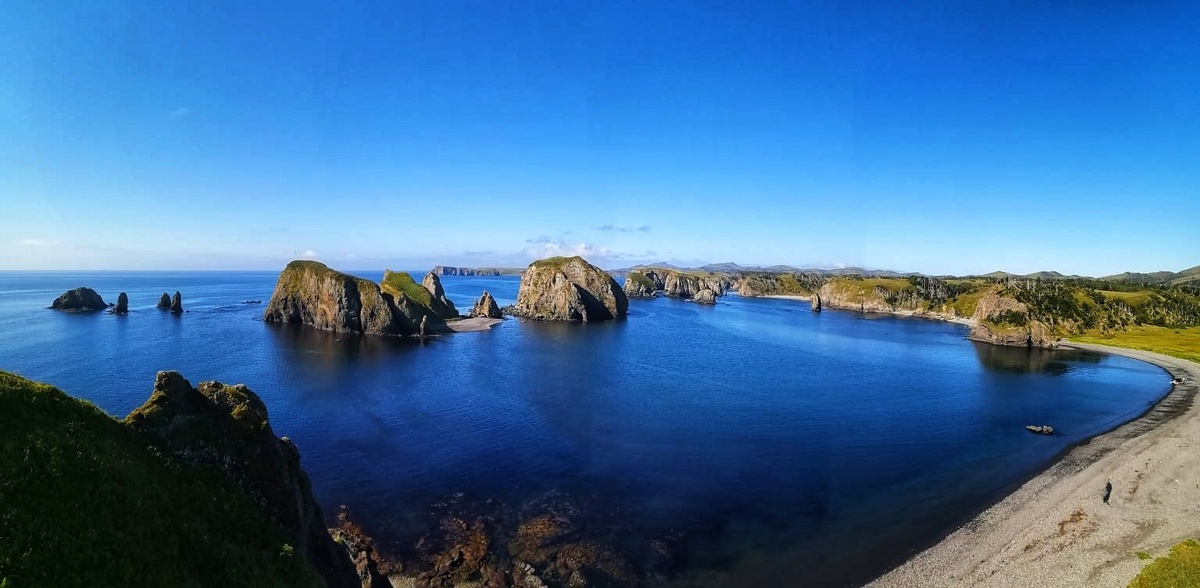 Бухта Безымянная, остров Шикотан, Южные Курилы