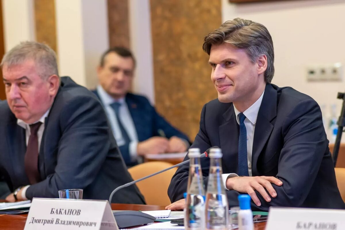 Гендиректор «Роскосмоса» Дмитрий Баканов и глава «Курчатовского института» Михаил Ковальчук заключили соглашение о развитии программы «Космический атом». Фото: Роскосмос