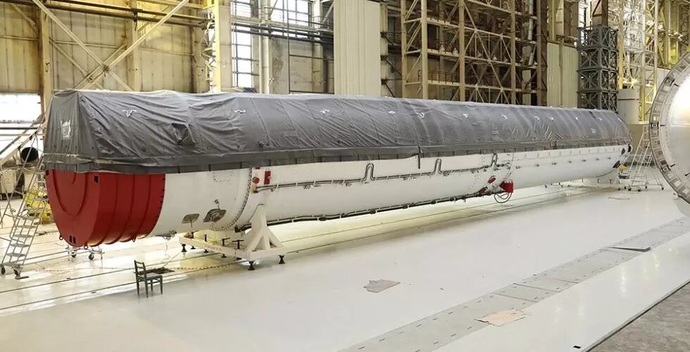 Ракета «Союз-5» должна была быть готова в 2022 году, но в начале 2025-го только начались испытания первой ступени. Фото: Роскосмос