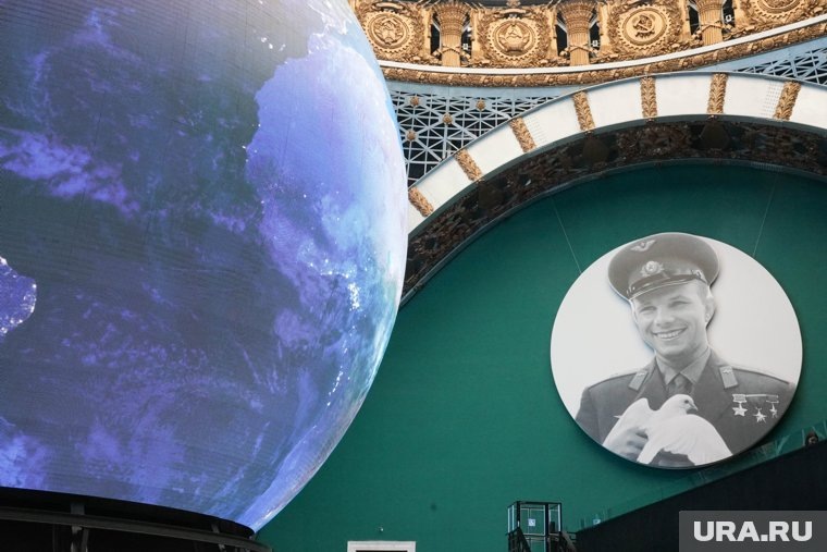    Россия и США планируют создать общую базу в космосе, к ним могут присоединиться Китай и Индия