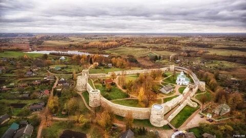 Изборск — деревня в Печорском районе Псковской области России, один из древнейших русских городов, упоминаемый начальным летописцем как центр кривичского населения вместе со Смоленском и Полоцком.