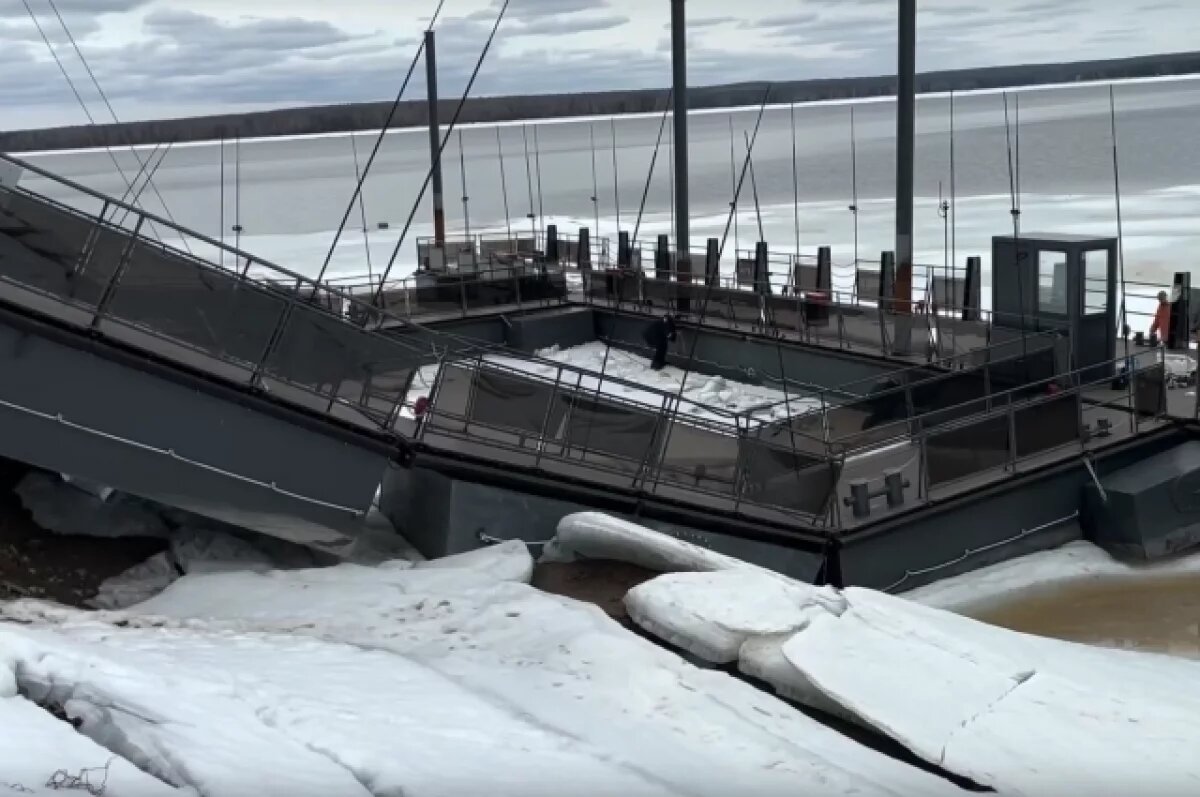    Новый модульный причал в музее «Хохловка» под Пермью пострадал после зимы