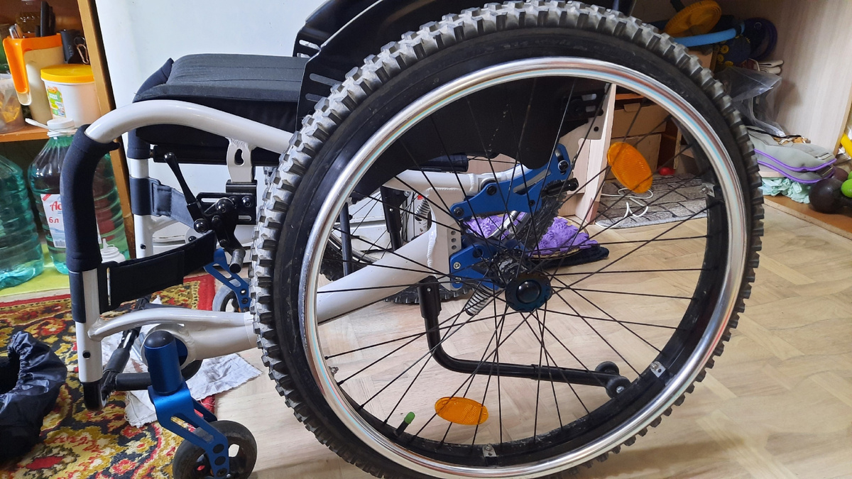 Коляска активного типа Ortonika S4000 с покрышками MTB