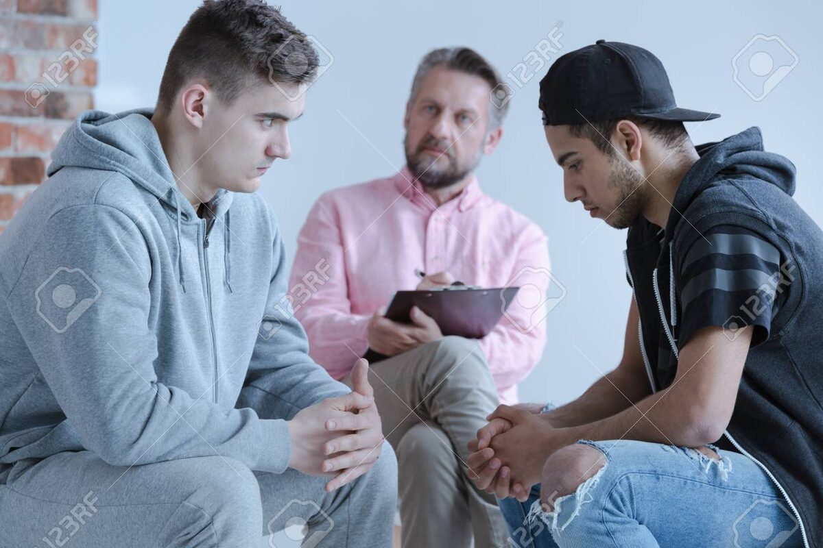    Трудности подростков: как агрессия формируется в переходном возрасте