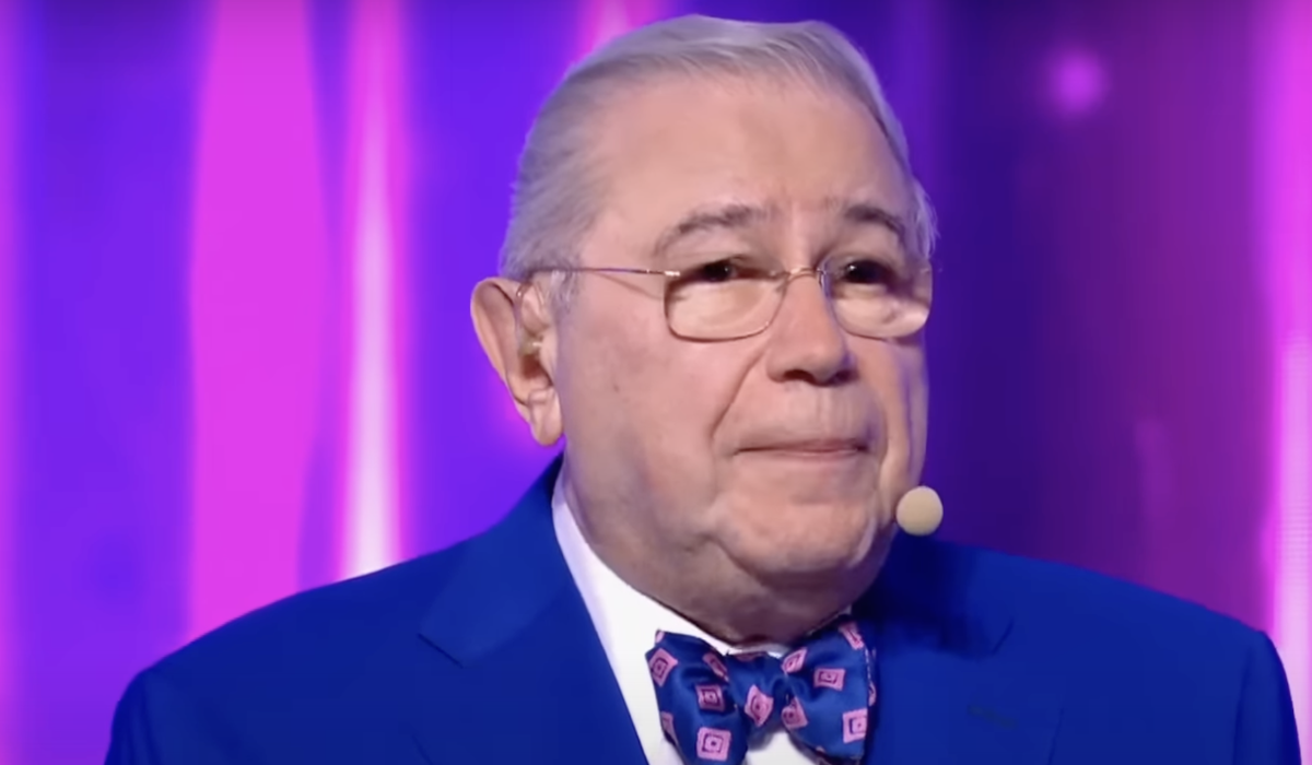    Евгений Петросян. Фото: Youtube / @VKLYUCHAEMSHOU2.0