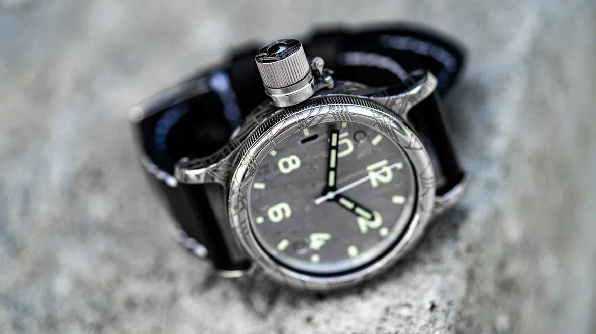 Часы из коллекции "КОСМОС"