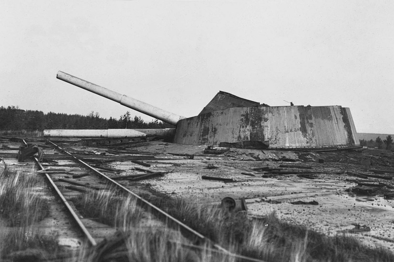 Фото 1918 г. с взорванной башней форта, найденное на сайте старых фотографий pastvu.com.