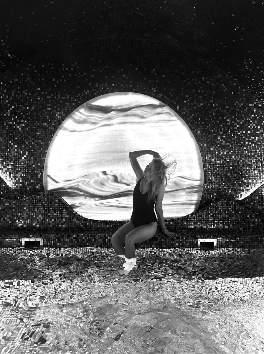 На фото; ведущая прогноза погоды на канале "Звезда" Ольга Паршина