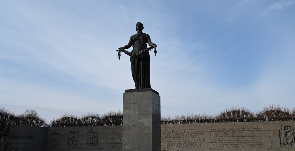    Пискаревское мемориальное кладбище. Фото: Мойка78