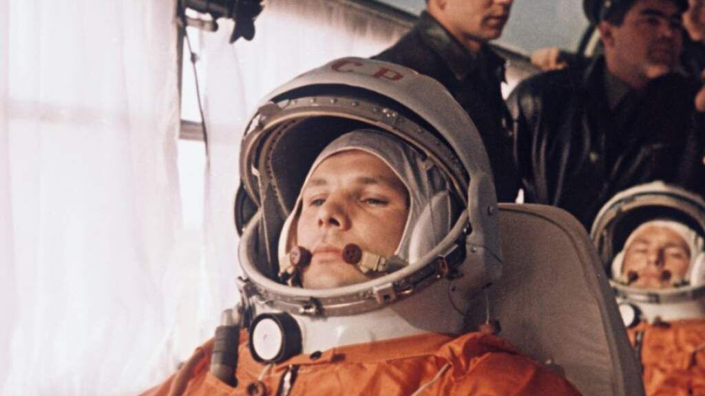 Юрий Алексеевич Гагарин 