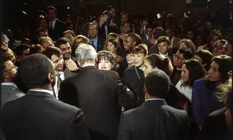 «Есть кадры, на которых ни один лидер не хотел бы оказаться»: 33 ключевых момента президентства США, запечатлённых на камеруПодробнее