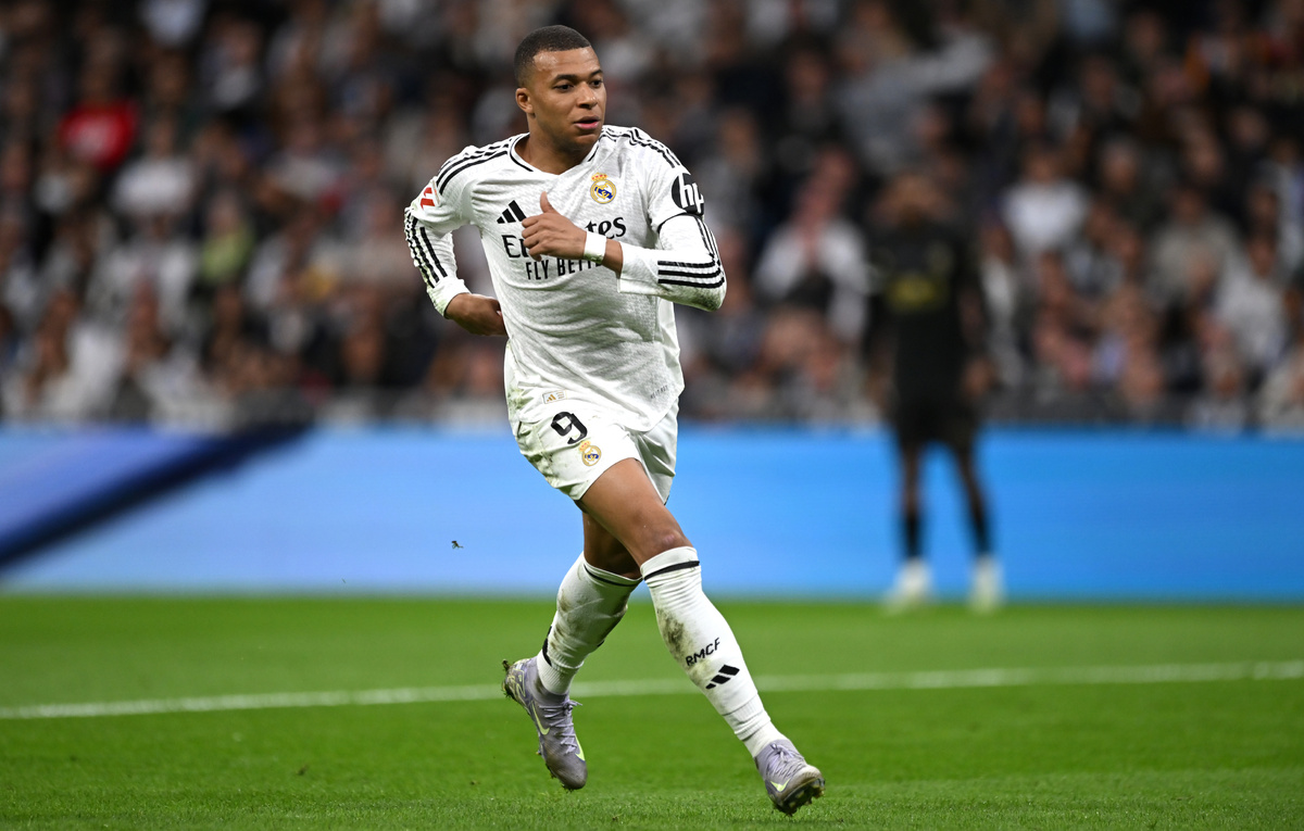    Нападающий мадридского "Реала" Килиан Мбаппе  Denis Doyle/Getty Images