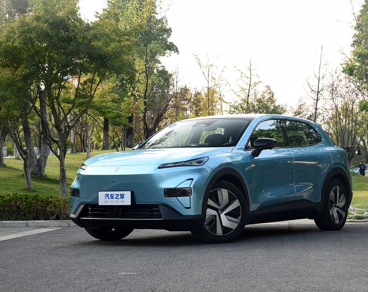 Deepal S05 – самый дешевый автомобиль нового бренда