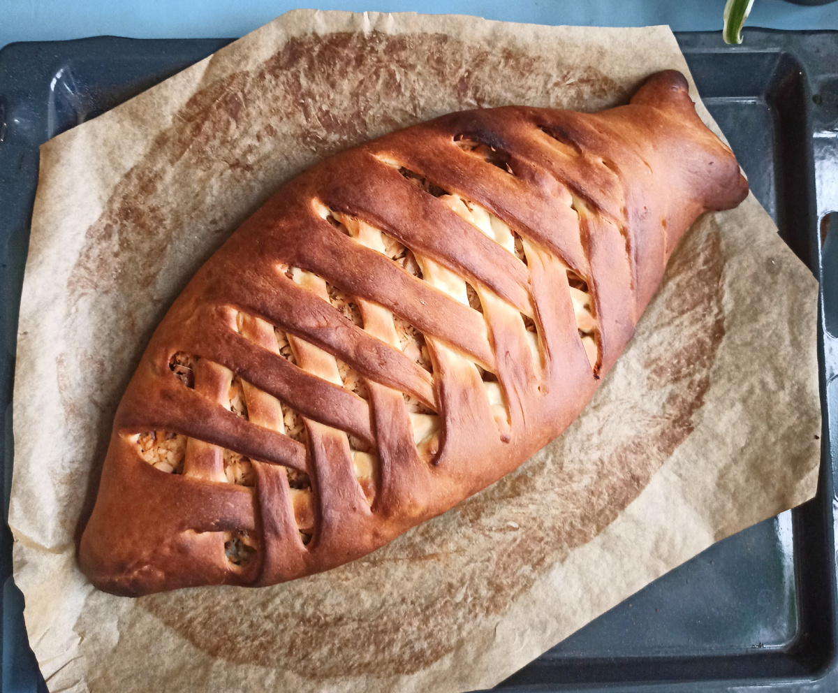 Пирог с горбушей и рисом 