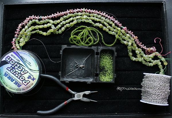 Материалы, фурнитура, инструменты