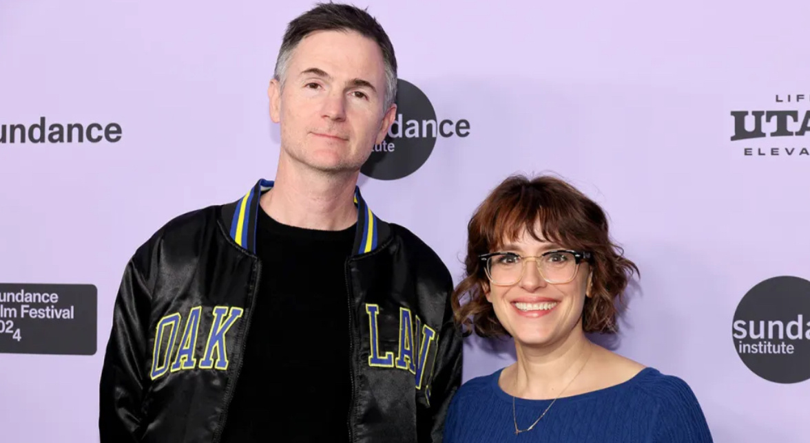 (Слева направо) Райан Флек и Анна Боден на премьере фильма "Чумовые истории" в рамках кинофестиваля "Сандэнс 2024" в театре Eccles Center 18 января 2024 года в Парк-Сити, штат Юта. 