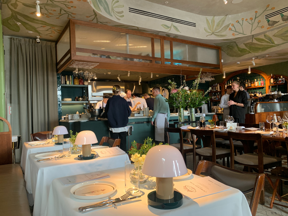 Интерьер ресторана Le Pigeon