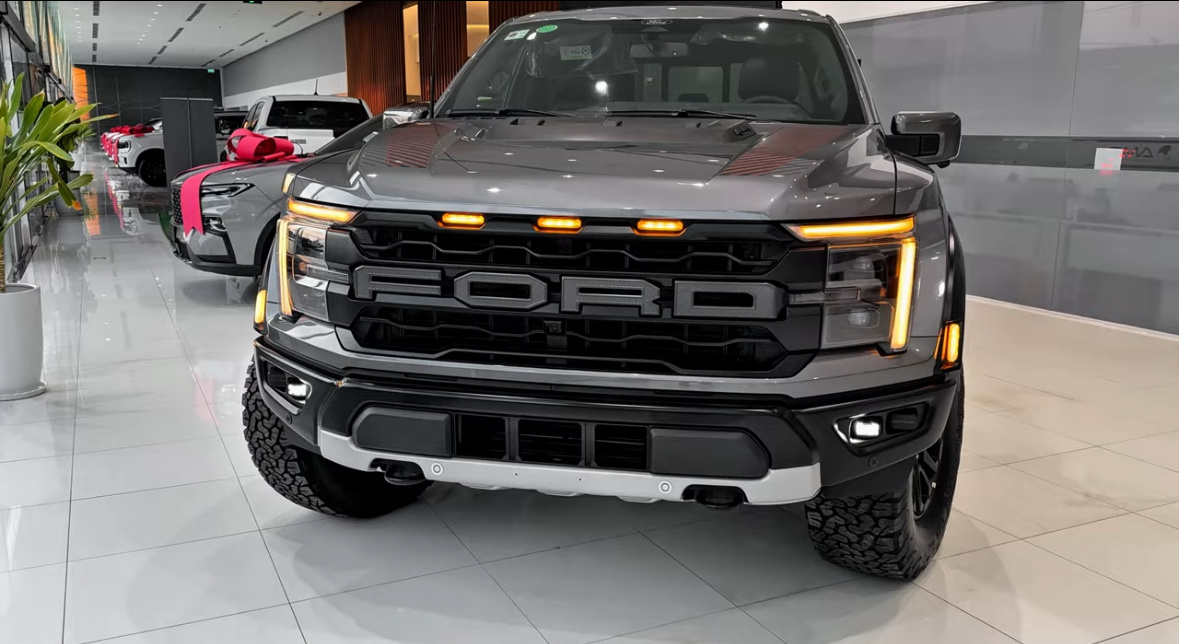 Ford F-150 Raptor 3.5L V6 Twin-Turbo
