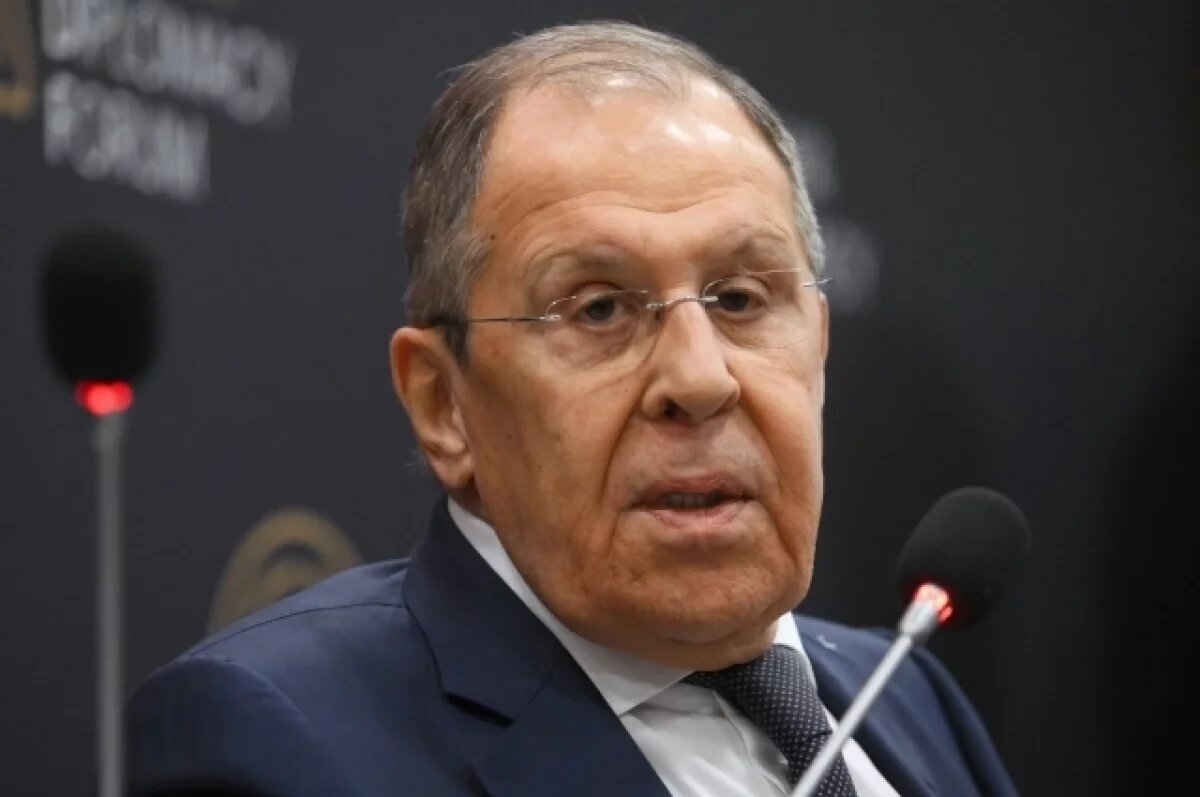    Лавров с одобрением отнесся к определению его как «рок-звезды» дипломатии