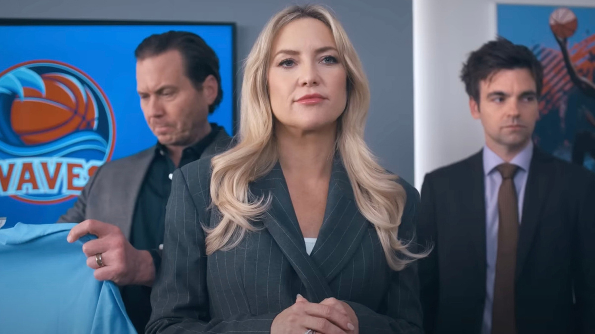 Сериальная комедия в стиле «Теда Лассо».