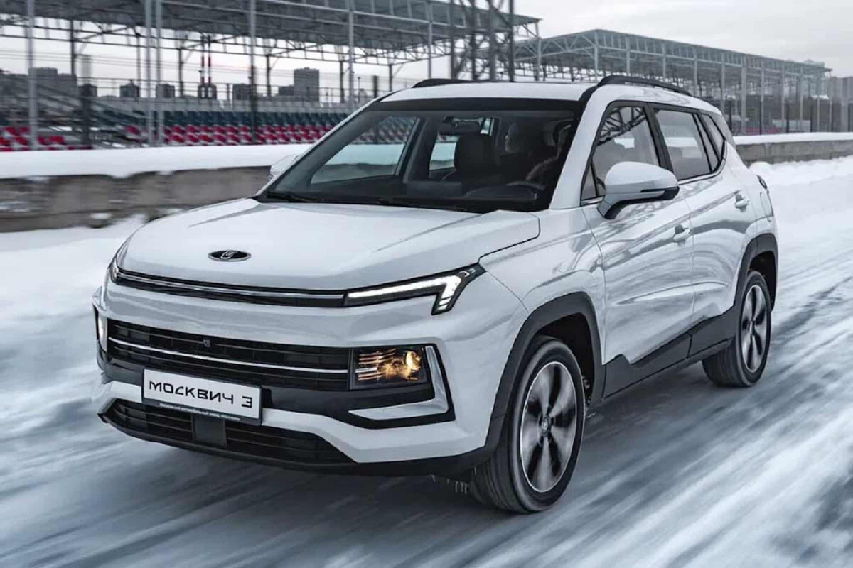 Автомобиль российской сборки "Москвич 3"