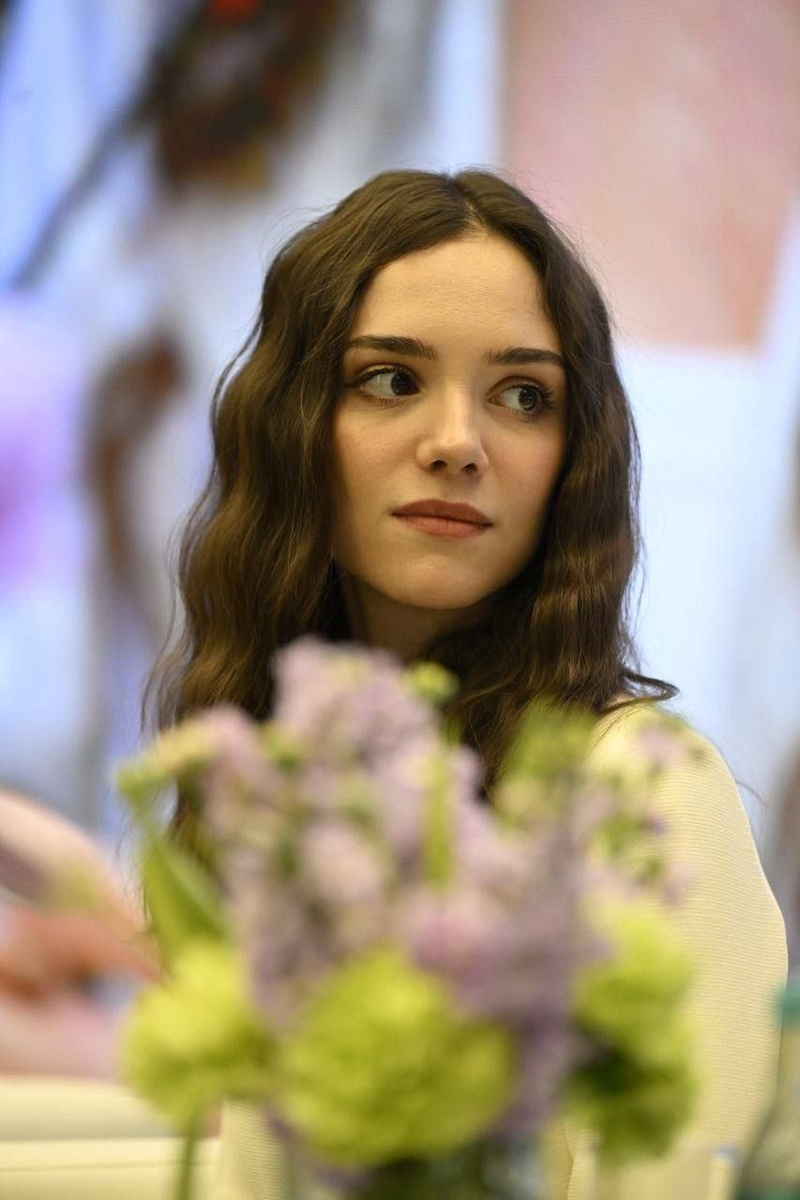 Евгения Медведева - российская фигуристка, двукратный серебрянный призер Олимпийских игр.